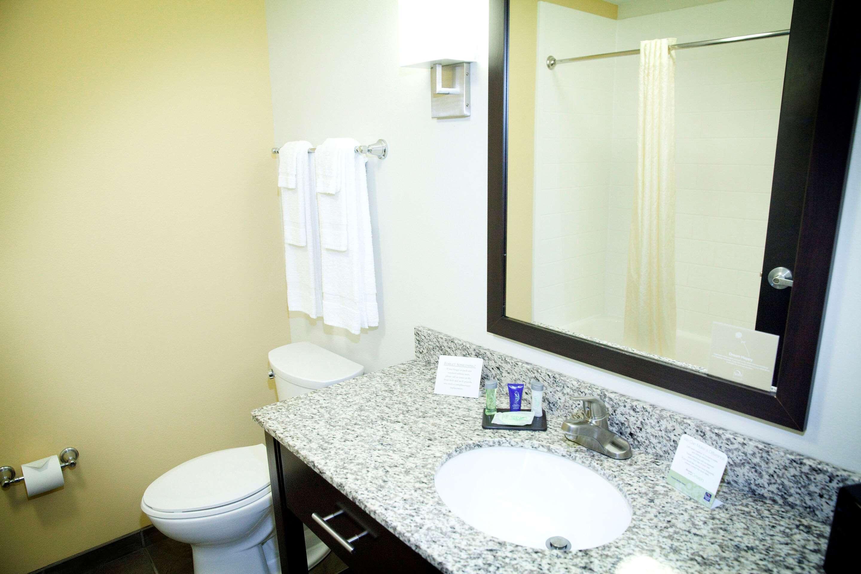 Sleep Inn & Suites Moundsville - Wheeling Exteriör bild