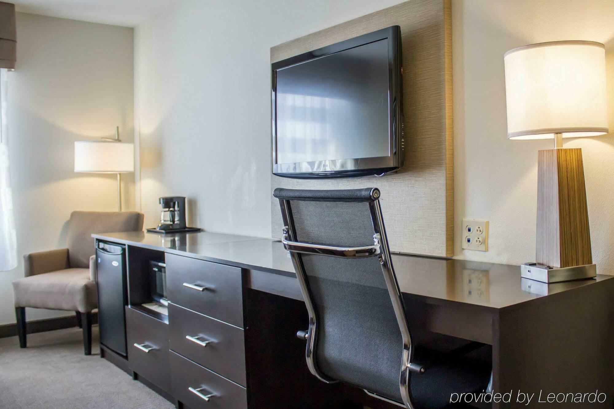 Sleep Inn & Suites Moundsville - Wheeling Exteriör bild