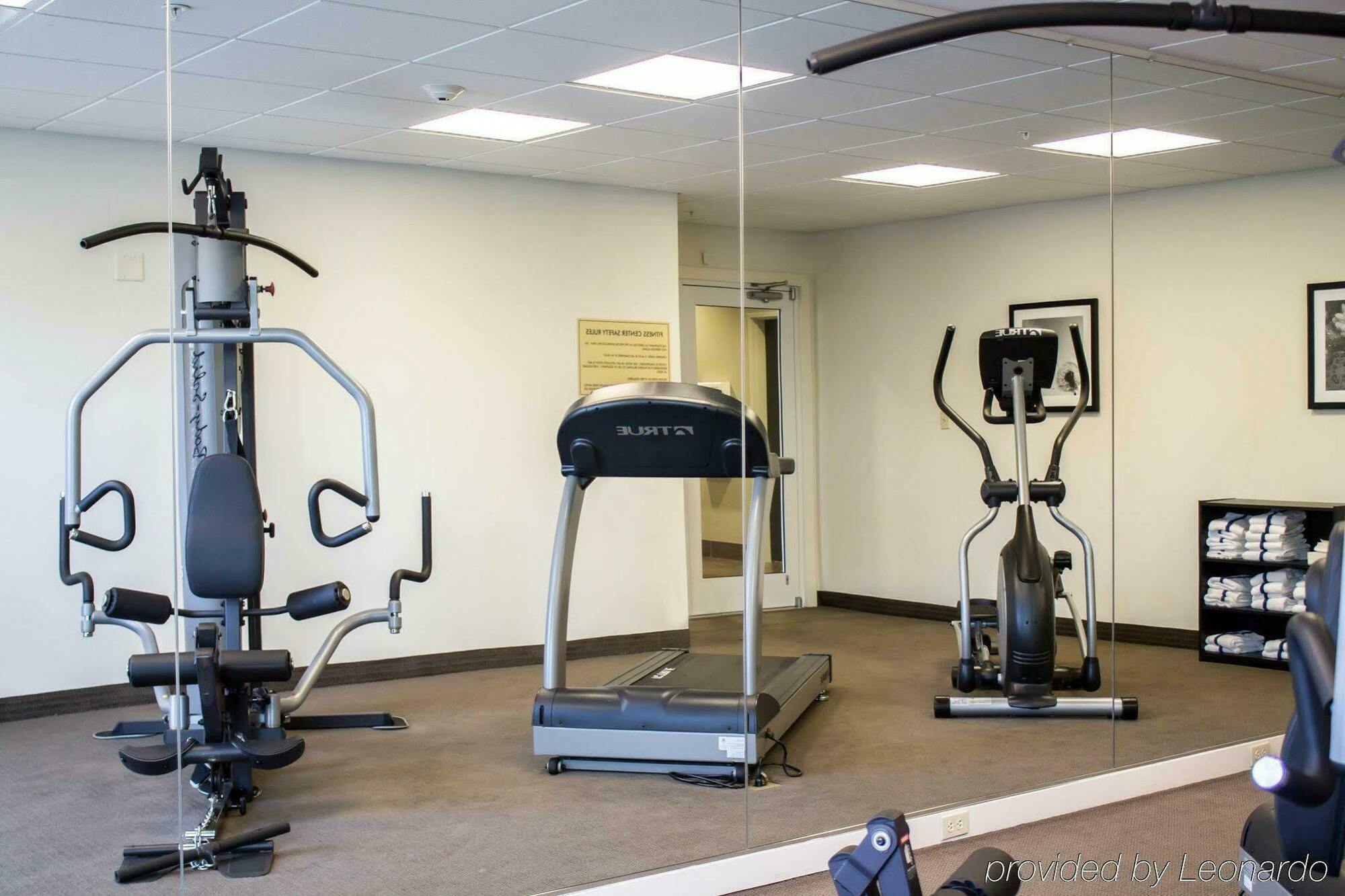 Sleep Inn & Suites Moundsville - Wheeling Exteriör bild